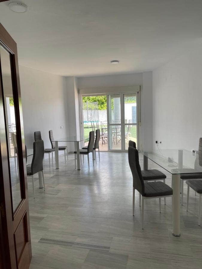 Exclusivo Chalet Sevilla. ¡Jardin & Cocina! อัลกาลา เด กัวไดรา ภายนอก รูปภาพ